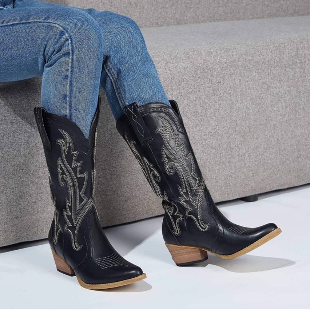 Hisea black cowboy boots size 8.5 womens
